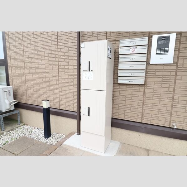 現地周辺 (宅配ボックス)