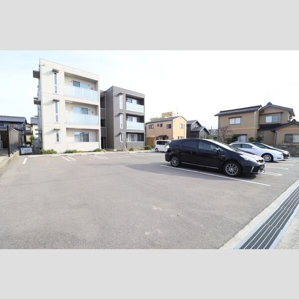 駐車場 (駐車場)