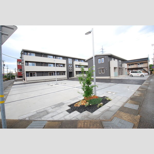 駐車場 (A棟　駐車場)