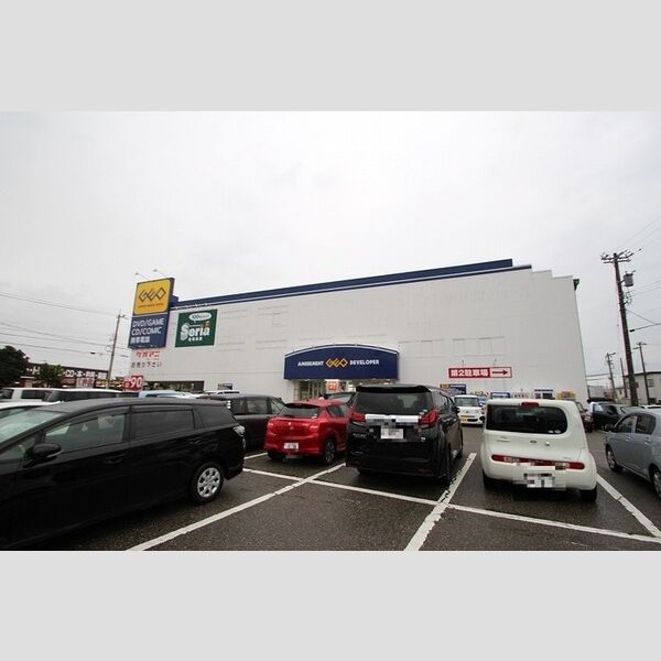 現地周辺 (ゲオ御経塚店 約850m)
