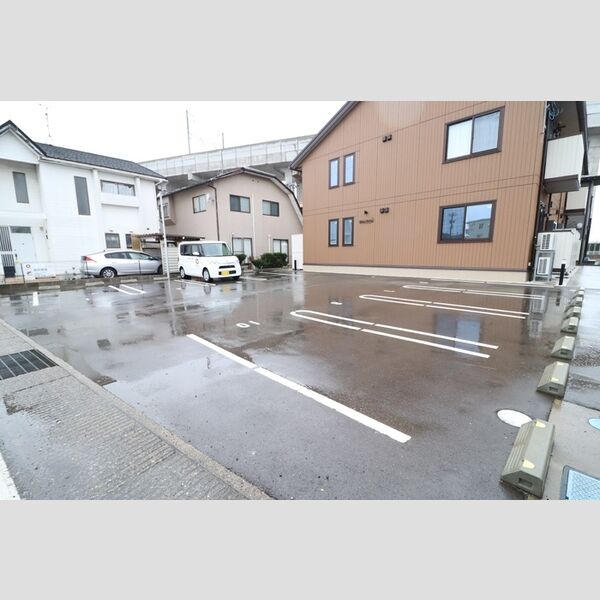 駐車場 (駐車場)