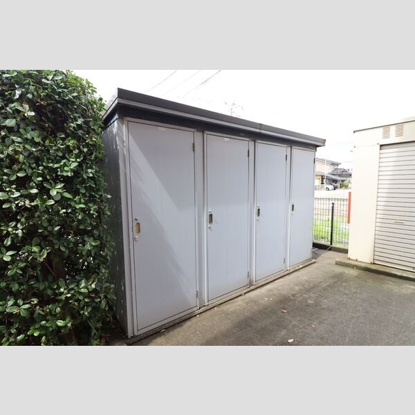 現地周辺 (物置)