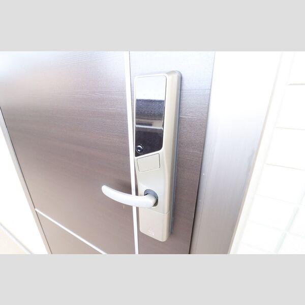 エントランス (エントランス)