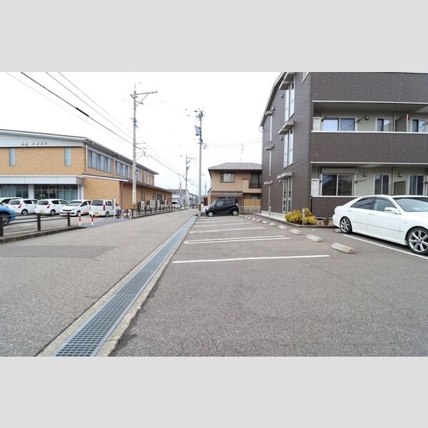 駐車場 (駐車場)