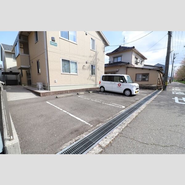 駐車場 (駐車場)