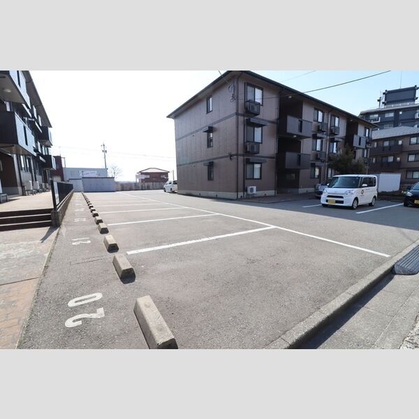 駐車場 (駐車場)