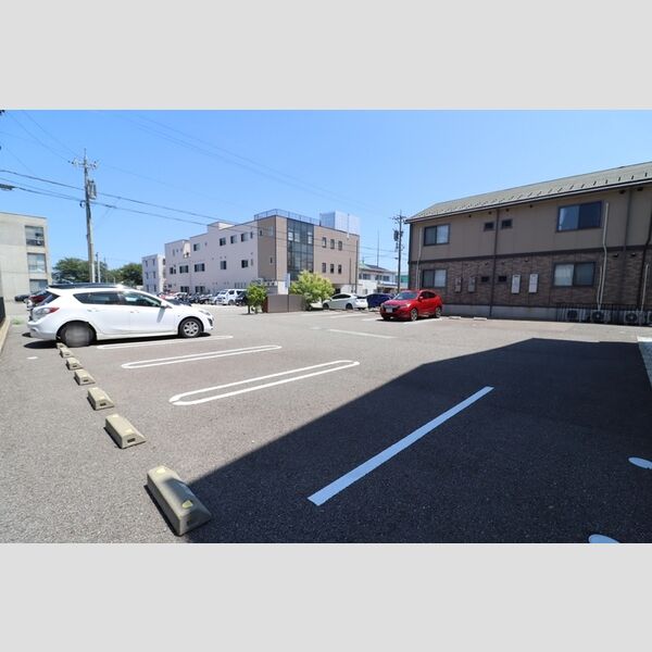 駐車場 (駐車場)