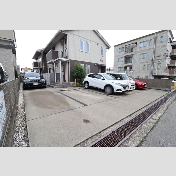 駐車場 (駐車場)