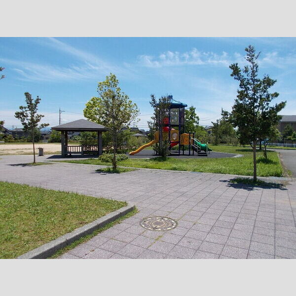 現地周辺 (公園)