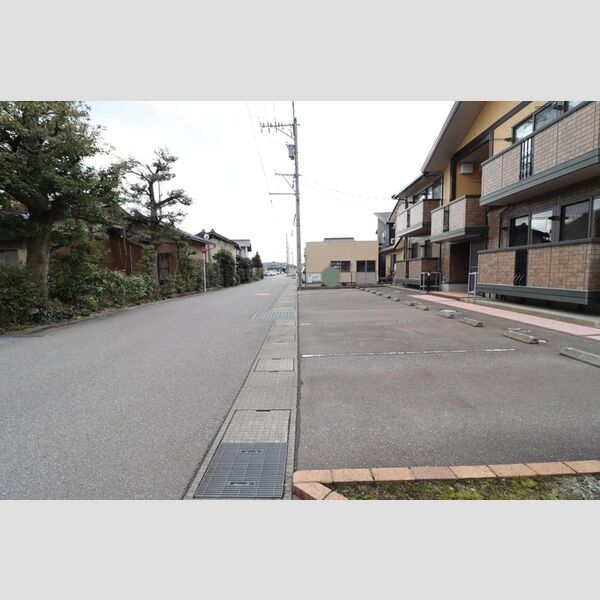 駐車場 (駐車場)