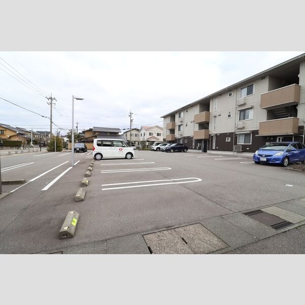 駐車場 (駐車場)