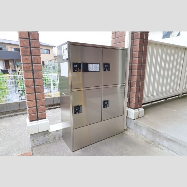 現地周辺 (宅配ボックス)
