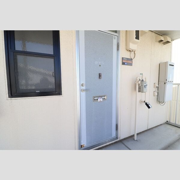 エントランス (エントランス)