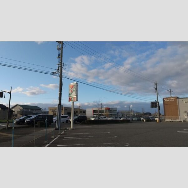 現地周辺 (セブンイレブン福増町店)