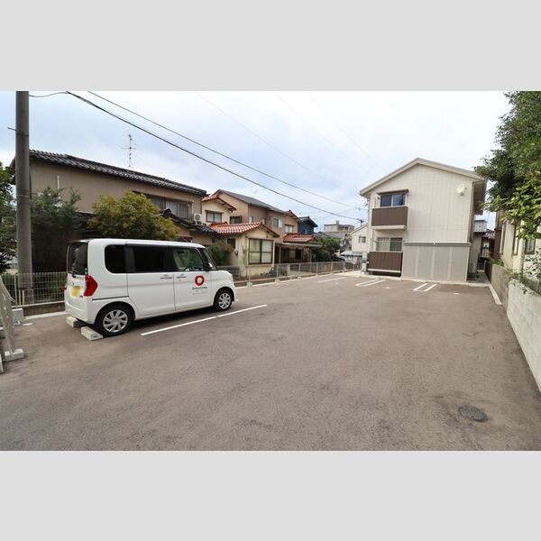 駐車場 (駐車場)