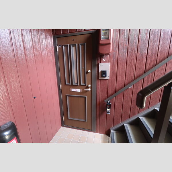 エントランス (エントランス)