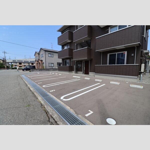 駐車場 (駐車場)