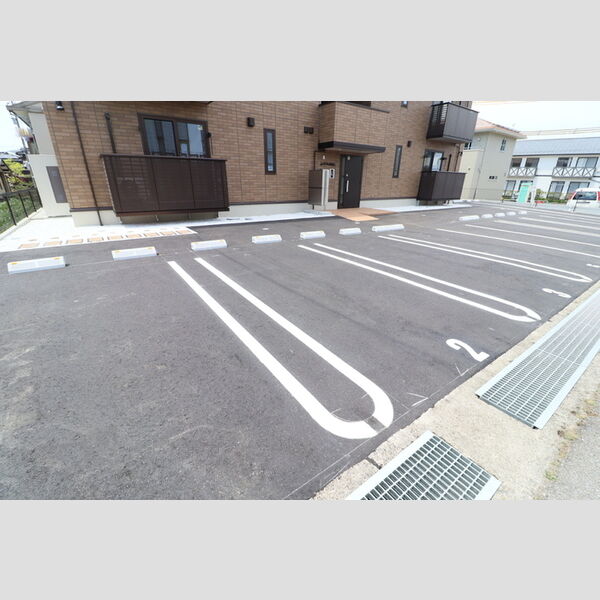駐車場 (駐車場)