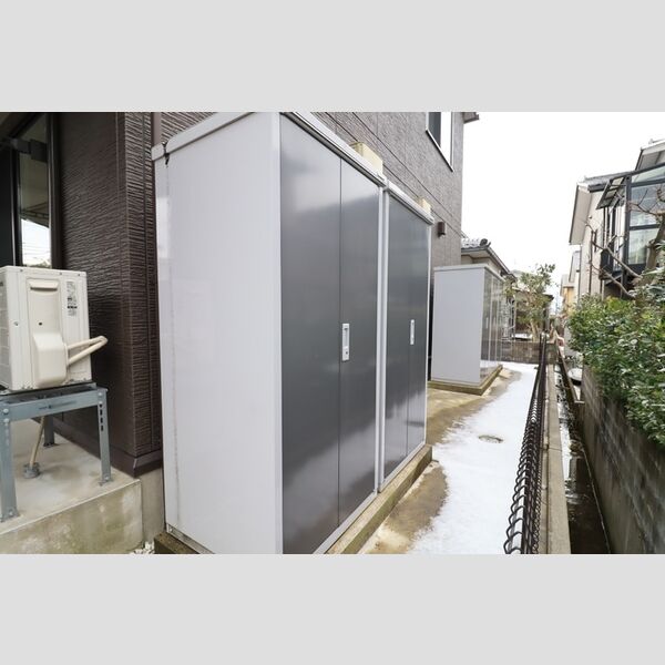 現地周辺 (トランクルーム)