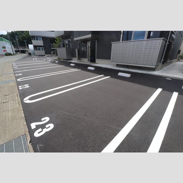駐車場 (駐車場)