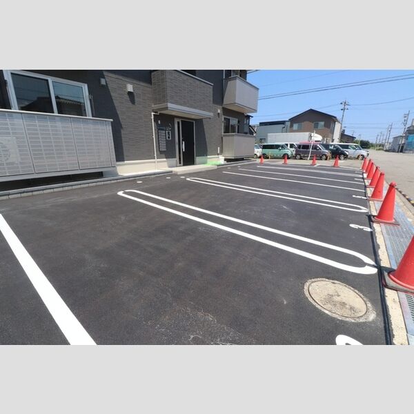 駐車場 (駐車場)