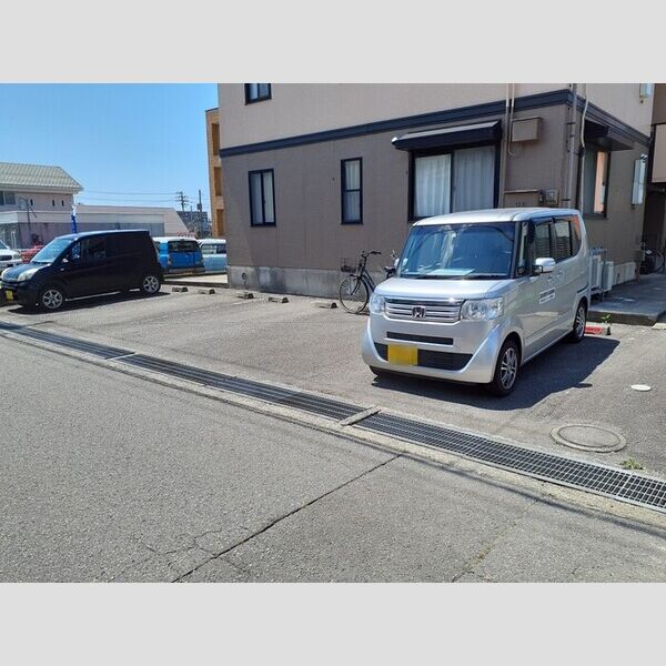 駐車場 (駐車場)