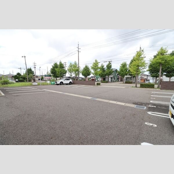 駐車場 (駐車場)