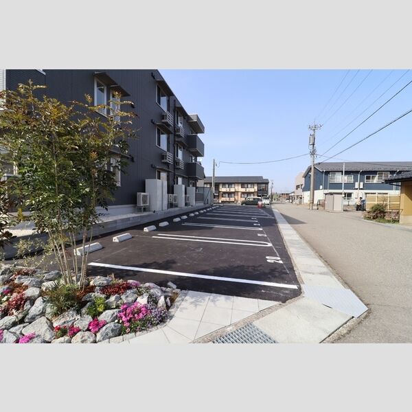 駐車場 (駐車場)