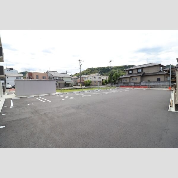 駐車場 (駐車場)