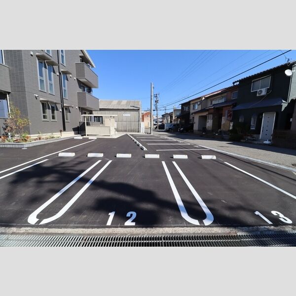 駐車場 (駐車場)