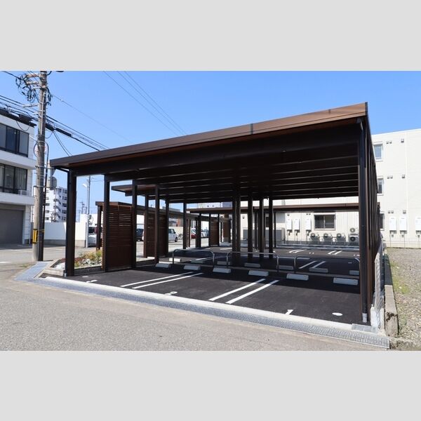 駐車場 (駐車場)