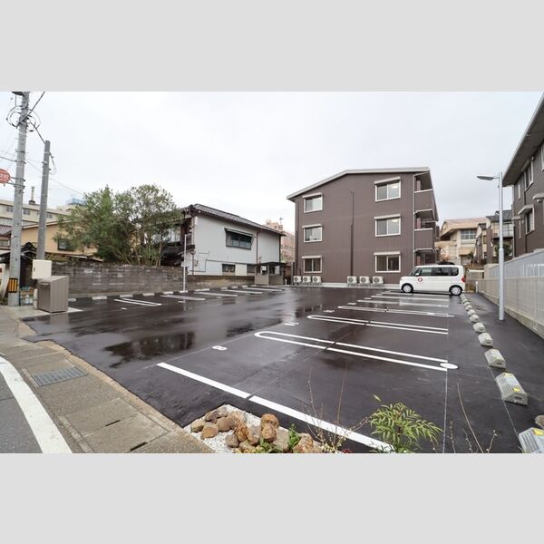 駐車場 (駐車場)