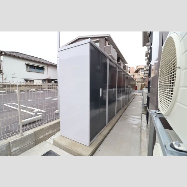 現地周辺 (物置)