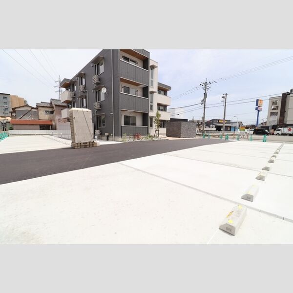 駐車場 (駐車場)