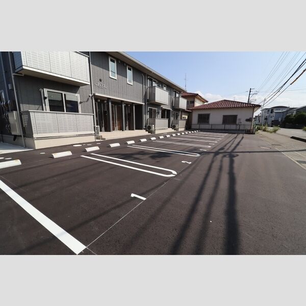 駐車場 (駐車場)
