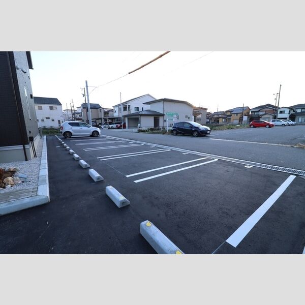駐車場 (駐車場)