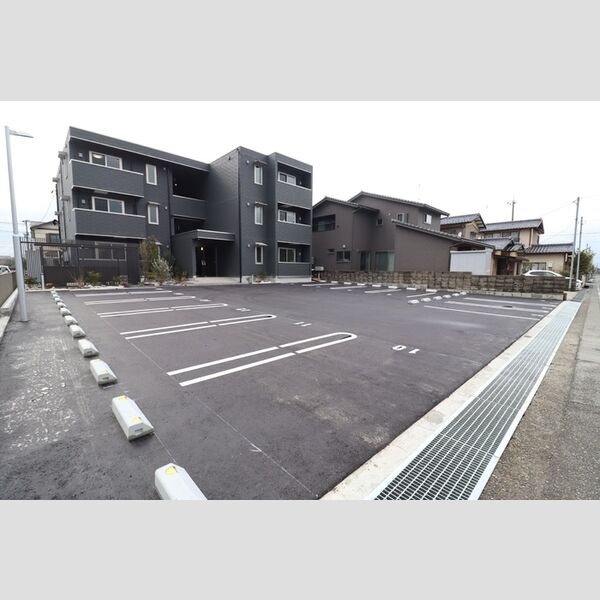 駐車場 (駐車場)