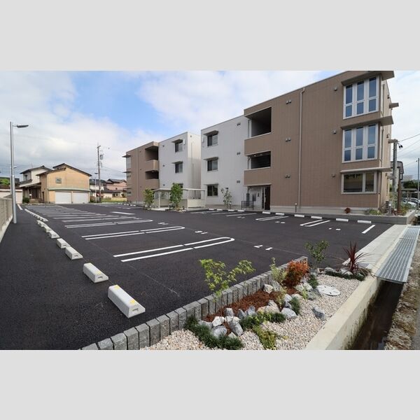 駐車場 (駐車場)