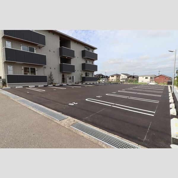 駐車場 (駐車場)