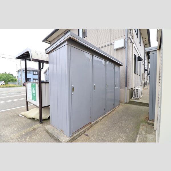 現地周辺 (トランクルーム)