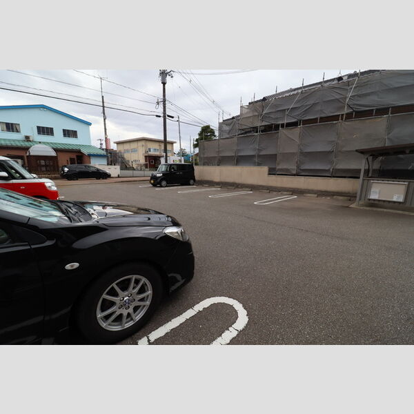 駐車場 (駐車場)