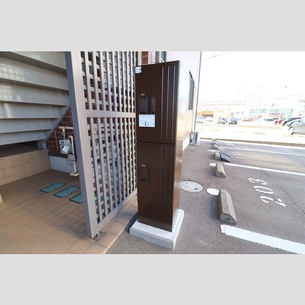 現地周辺 (宅配ボックス)