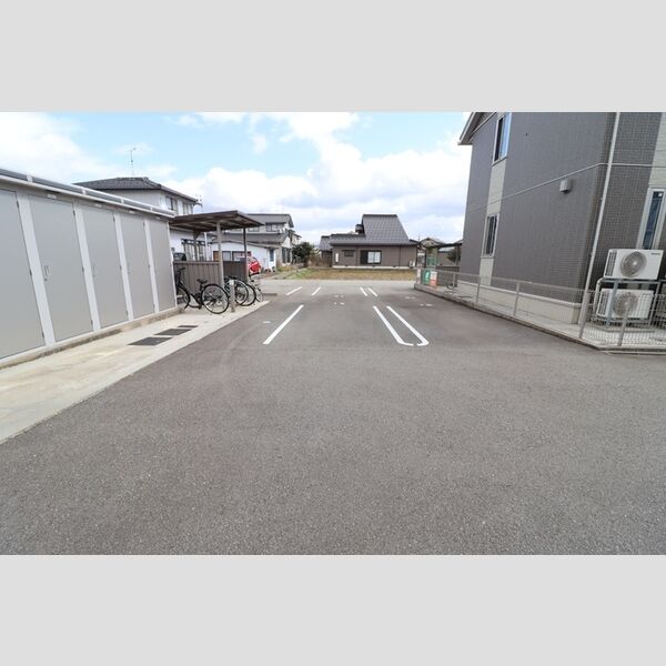 駐車場 (駐車場)