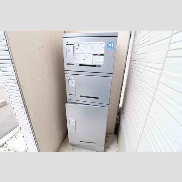 現地周辺 (宅配ボックス)