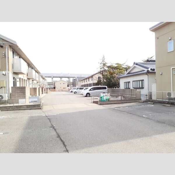 駐車場 (駐車場)