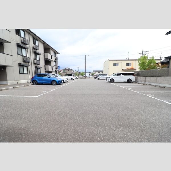 駐車場 (駐車場)
