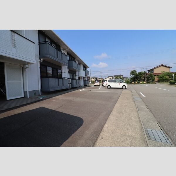 駐車場 (駐車場)
