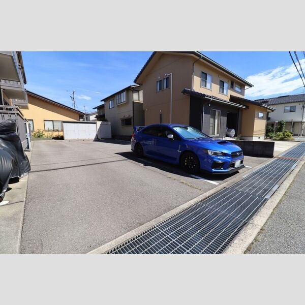 駐車場 (駐車場)