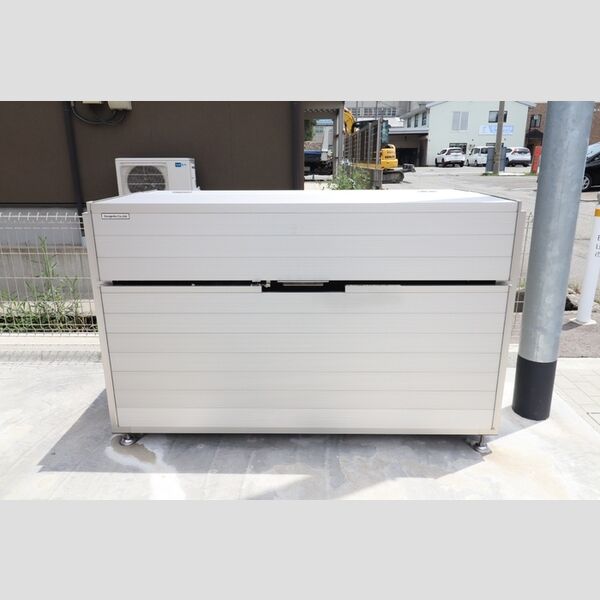 現地周辺 (ゴミ置場)