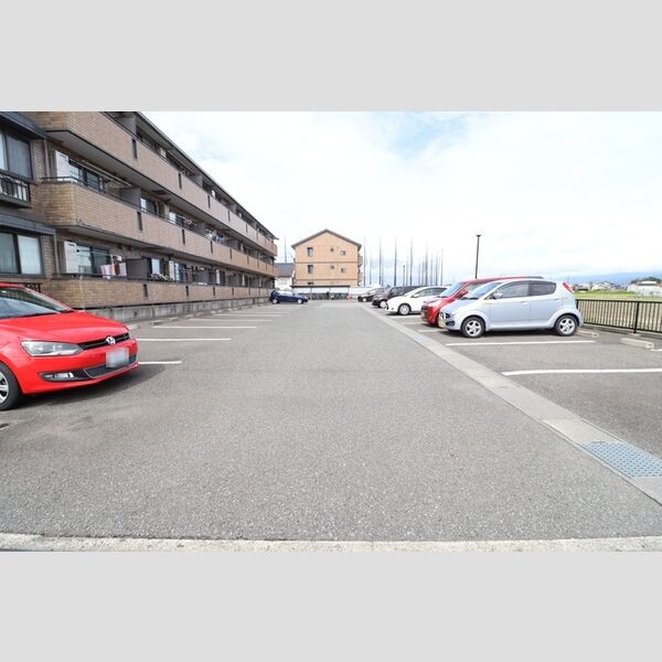 駐車場 (駐車場)